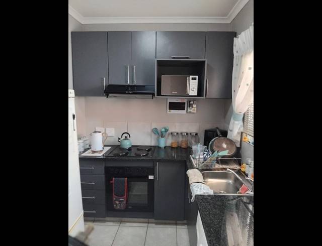 2 BEDROOM PROPERTY TO RENT IN DIE BULT